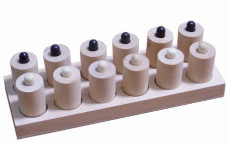 Montessori-Material Druckzylinder zur Förderung der Kraftdosierung