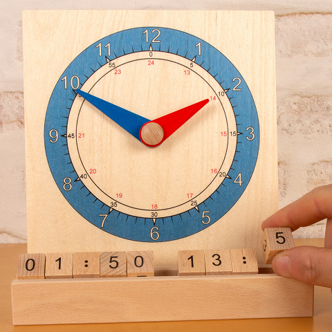 Montessori Uhr aus Holz