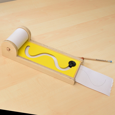 Schreiben lernen für Kinder mit Stift und Schablone