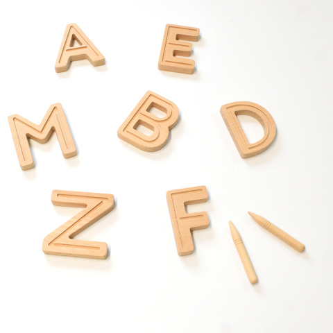 Montessori Alphabet zum Buchstaben lernen aus Holz