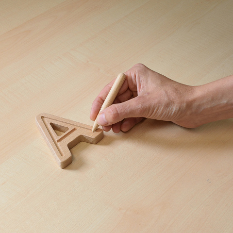 Montessori-Material rund um Buchstaben